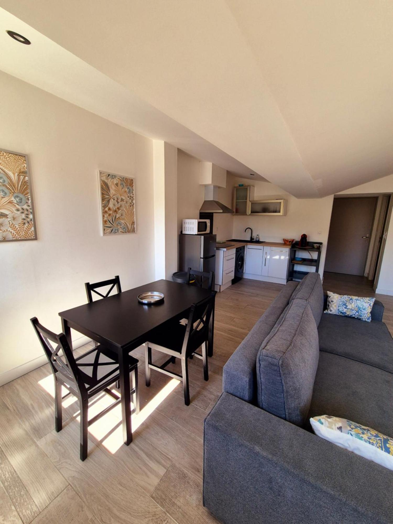 Résidence Rdv avec la Lune - 1 Suite Familial - Appt - et 1 Suite avec jacuzzi Narbona Exterior foto